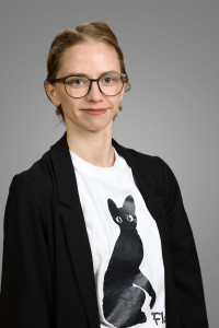 Rēzija Adītāja